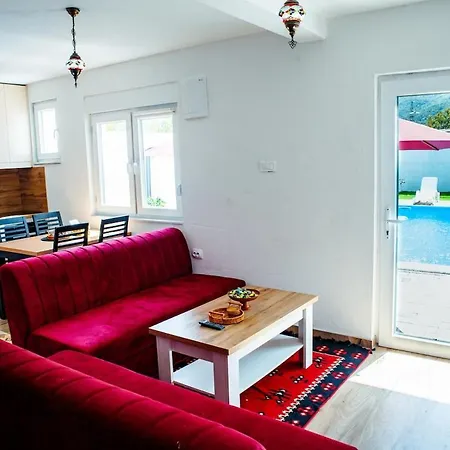 Plava Swiming Pool With House Villa Mostar