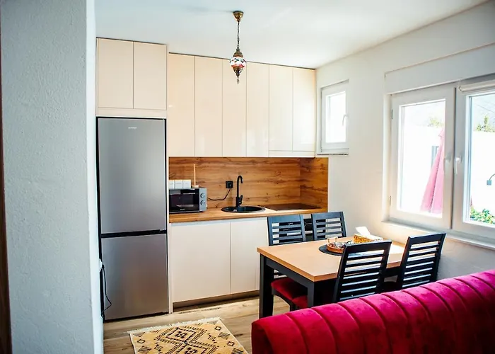 Villa Plava Swiming Pool With House Mostar